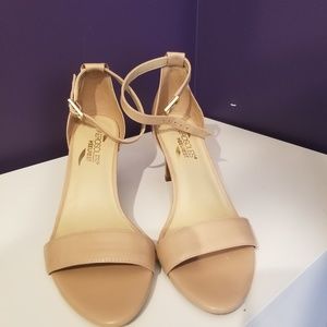 Aerosoles Nude Heels